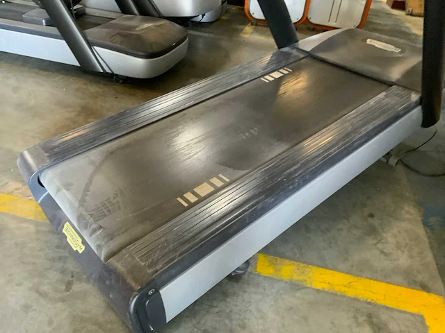 Technogym excite run now 500 led loopband - afbeelding 5 van  5