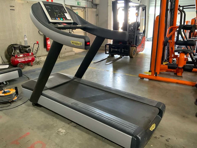 Technogym excite run now 500 led loopband - afbeelding 5 van  5