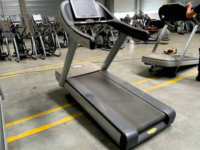 Technogym excite run now 500 led loopband - afbeelding 5 van  7