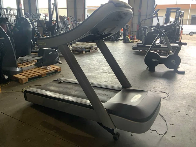 Technogym excite run now 500 led loopband - afbeelding 5 van  5