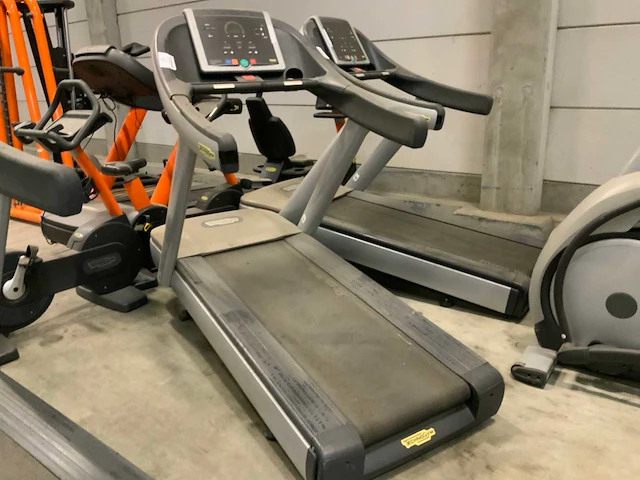 Technogym excite run now 500 led loopband - afbeelding 1 van  5