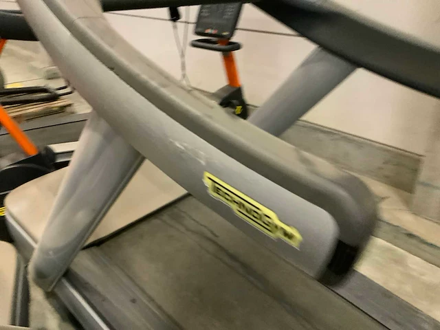 Technogym excite run now 500 led loopband - afbeelding 2 van  4