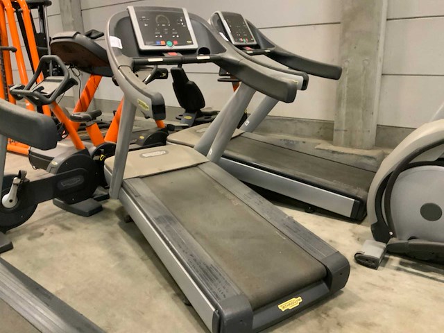 Technogym excite run now 500 led loopband - afbeelding 1 van  6