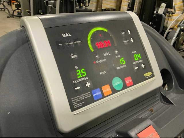 Technogym excite run now 500 led loopband - afbeelding 5 van  5