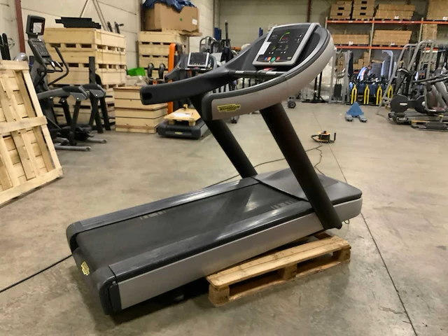 Technogym excite run now treadmill loopband - afbeelding 3 van  5