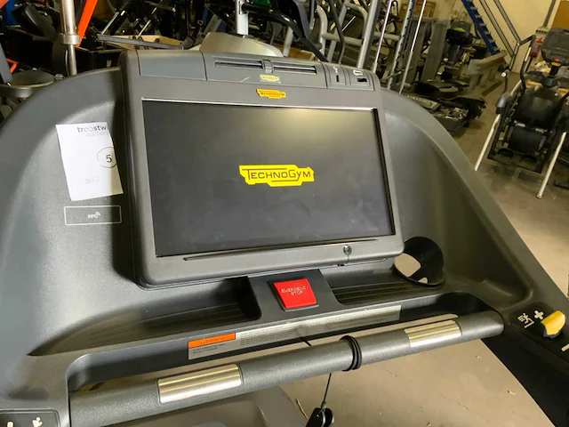 Technogym excite+ run now unity tv loopband - afbeelding 2 van  6
