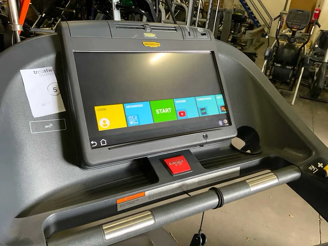 Technogym excite+ run now unity tv loopband - afbeelding 3 van  6