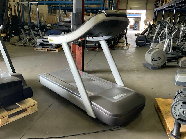 Technogym excite+ run now unity tv loopband - afbeelding 6 van  6