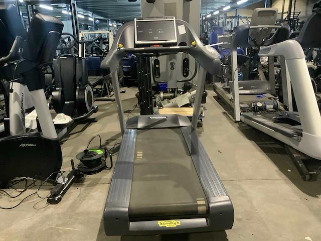 Technogym excite run now visioweb loopband - afbeelding 3 van  6