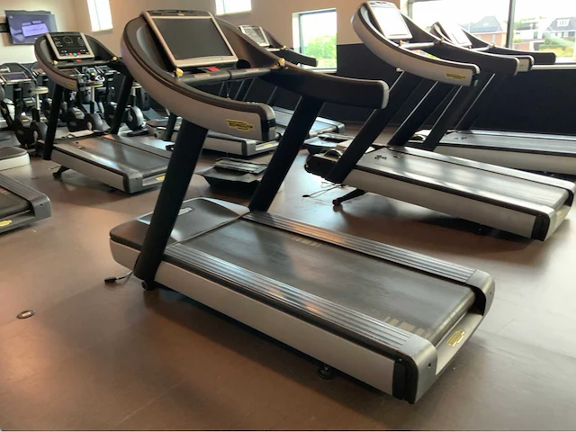 Technogym excite run now visioweb loopband - afbeelding 1 van  5