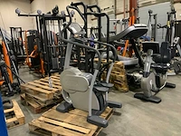 Technogym excite step 500 led stepper - afbeelding 1 van  6