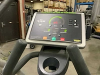 Technogym excite synchro 500 led crosstrainer - afbeelding 3 van  5