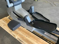 Technogym excite synchro 500 led crosstrainer - afbeelding 3 van  7