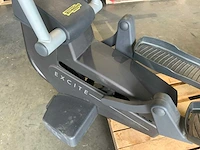Technogym excite+ synchro 500 led crosstrainer - afbeelding 3 van  6
