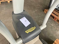 Technogym excite synchro 500 led crosstrainer - afbeelding 5 van  6