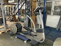 Technogym excite synchro 500 led crosstrainer - afbeelding 1 van  6