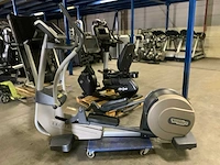 Technogym excite synchro 500 led crosstrainer - afbeelding 1 van  7