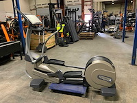 Technogym excite synchro 500 led crosstrainer - afbeelding 4 van  6