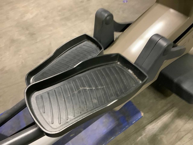 Technogym excite synchro 500 led crosstrainer - afbeelding 6 van  6