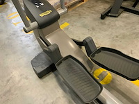 Technogym excite synchro 500 led crosstrainer - afbeelding 3 van  5