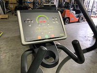 Technogym excite synchro 500 led crosstrainer - afbeelding 4 van  7