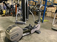 Technogym excite synchro 500 led crosstrainer - afbeelding 6 van  7