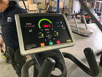 Technogym excite synchro 500 led crosstrainer - afbeelding 4 van  6