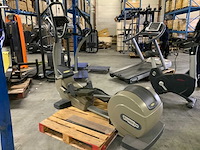 Technogym excite synchro 500 led crosstrainer - afbeelding 4 van  6