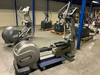 Technogym excite synchro 500 led crosstrainer - afbeelding 2 van  5