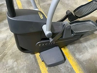 Technogym excite synchro 500led crosstrainer - afbeelding 3 van  5