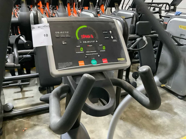 Technogym excite synchro 500led crosstrainer - afbeelding 4 van  5
