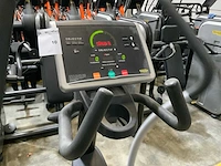 Technogym excite synchro 500led crosstrainer - afbeelding 4 van  5