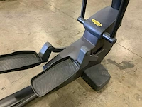 Technogym excite+ synchro 700 led crosstrainer - afbeelding 3 van  6