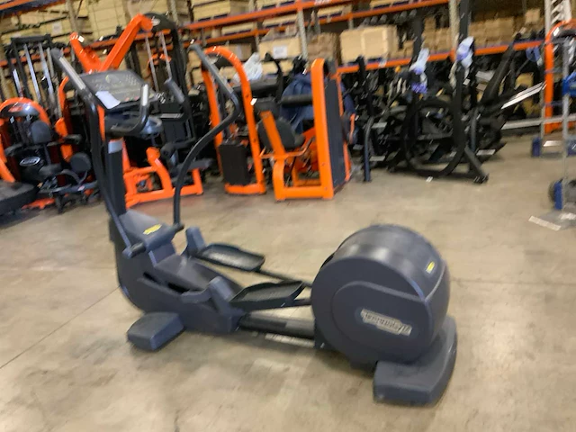 Technogym excite+ synchro 700 led crosstrainer - afbeelding 5 van  6