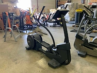 Technogym excite+ synchro 700 led crosstrainer - afbeelding 2 van  5