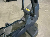 Technogym excite synchro 700 led crosstrainer - afbeelding 3 van  6