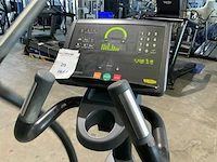 Technogym excite synchro 700 led crosstrainer - afbeelding 4 van  6