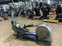 Technogym excite synchro 700 tv crosstrainer - afbeelding 1 van  6