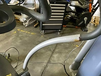 Technogym excite synchro 700 visioweb crosstrainer - afbeelding 4 van  6