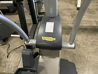 Technogym excite synchro visioweb crosstrainer - afbeelding 4 van  5