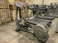 Technogym excite synchro visioweb crosstrainer - afbeelding 2 van  8