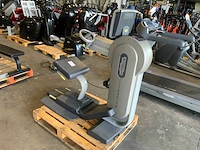 Technogym excite top 700 led crosstrainer - afbeelding 6 van  6
