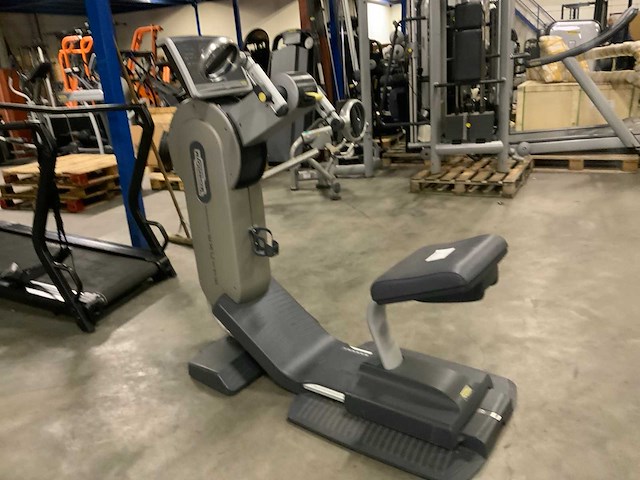 Technogym excite top 700 led crosstrainer - afbeelding 2 van  5