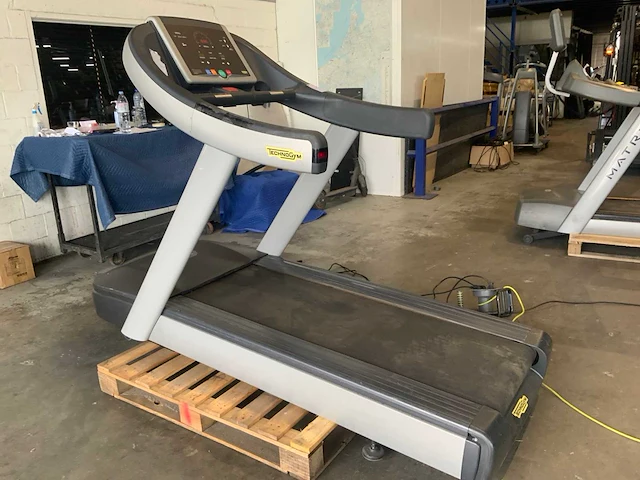 Technogym excite tun now 500 led loopband - afbeelding 2 van  6