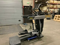 Technogym excite vario 500 led crosstrainer - afbeelding 2 van  6