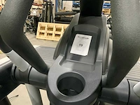 Technogym excite vario 500 led crosstrainer - afbeelding 3 van  6