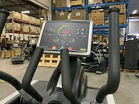 Technogym excite vario 500 led crosstrainer - afbeelding 4 van  6