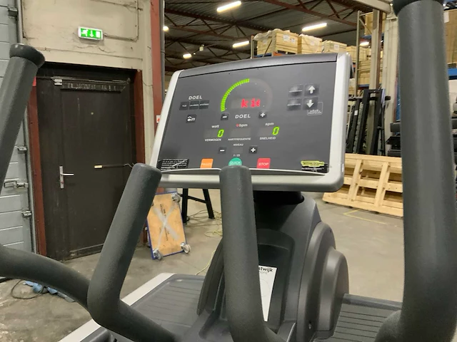 Technogym excite vario 500 led crosstrainer - afbeelding 5 van  5