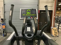 Technogym excite vario 700 led crosstrainer - afbeelding 4 van  7