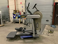 Technogym excite vario 700 led crosstrainer - afbeelding 2 van  5